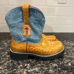 Ariat size 7B cowboy boots